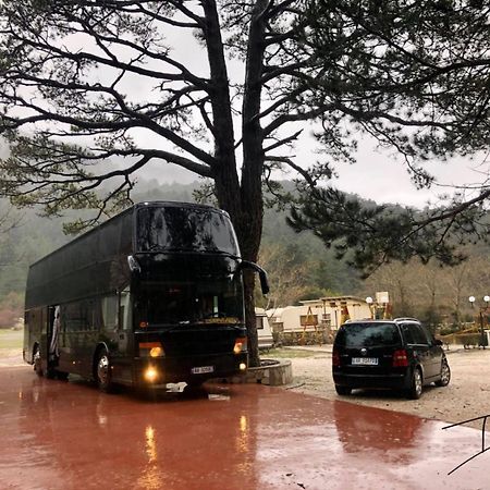 Отель Urban Nightliner Тирана Экстерьер фото