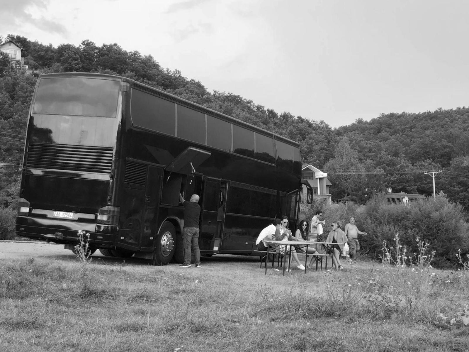 Отель Urban Nightliner Тирана Экстерьер фото